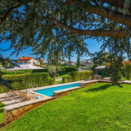 Casa Parenzana In Holiday home Vizinada