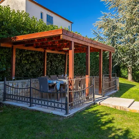 Casa Parenzana In Дом отдыха *