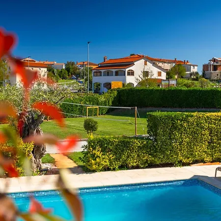Holiday home Casa Parenzana In Vizinada