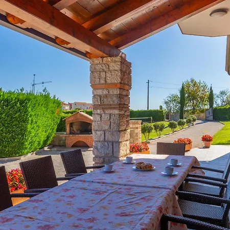 Casa Parenzana In Дом отдыха Vizinada